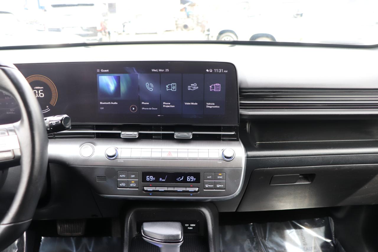 Hyundai Kona SEL FWD 2024