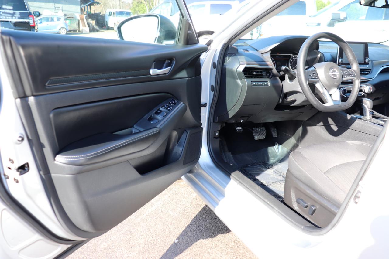 Nissan Altima 2.5 SV Sedan 2024