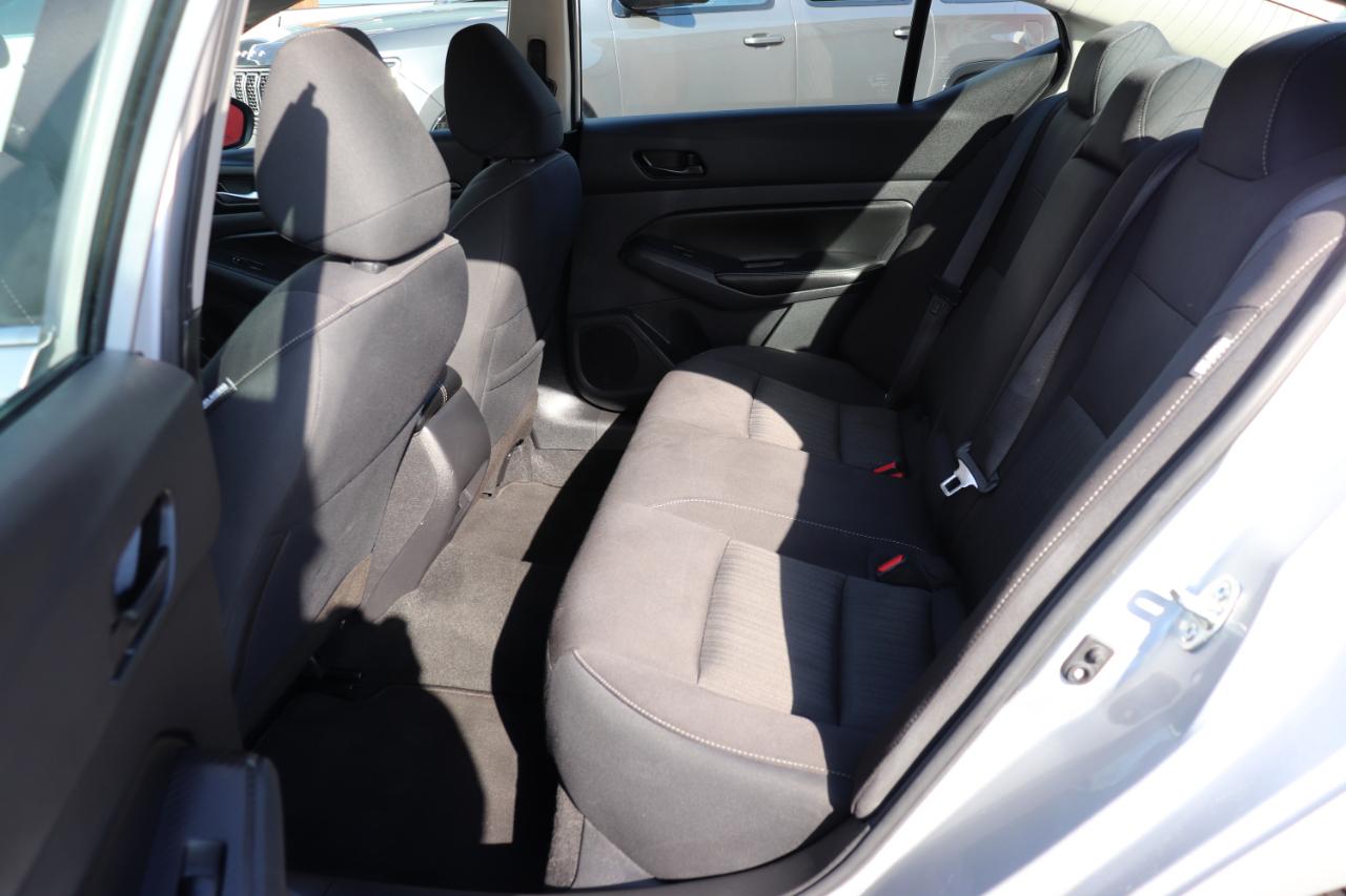 Nissan Altima 2.5 SV Sedan 2024