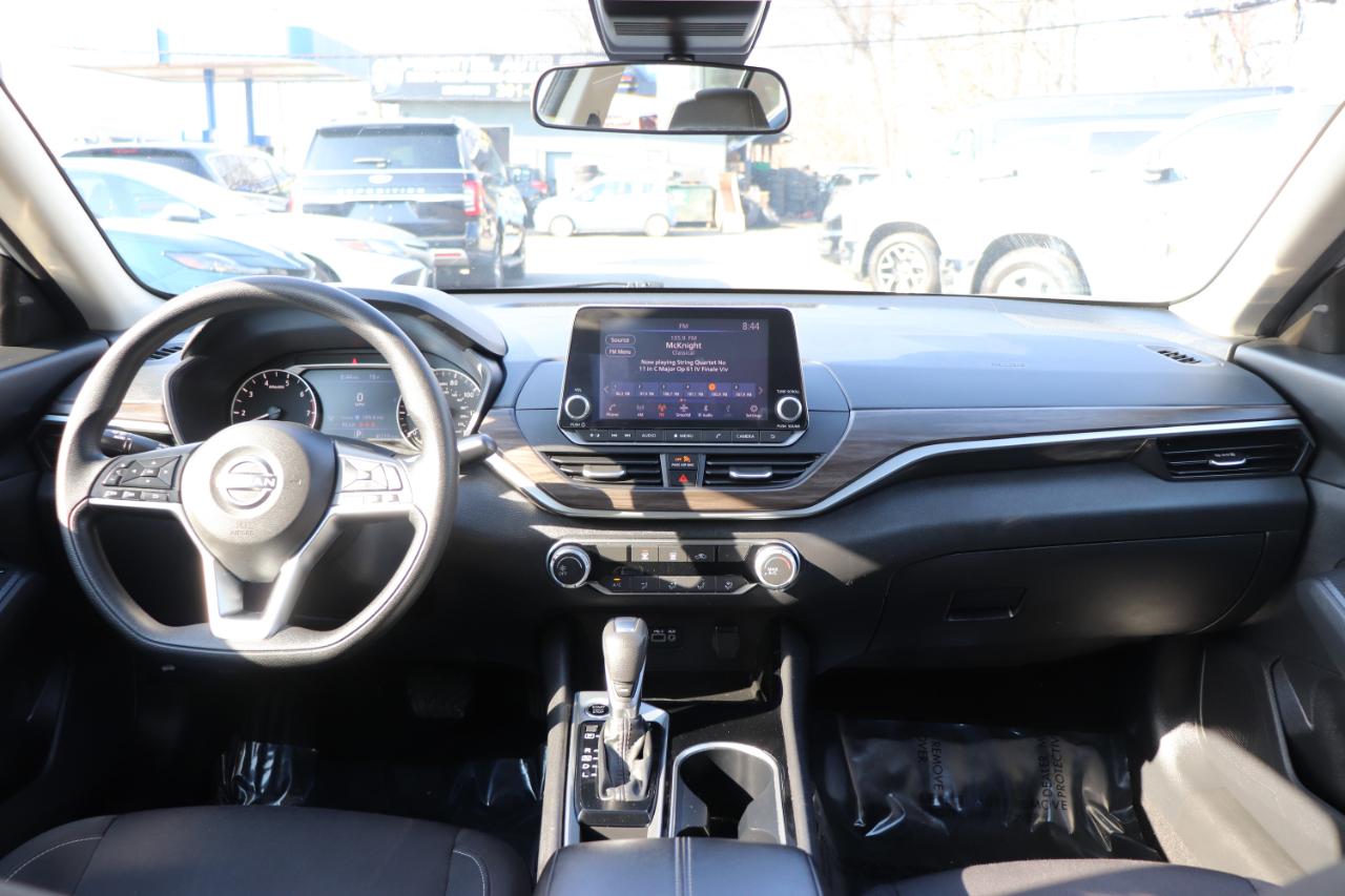 Nissan Altima 2.5 SV Sedan 2024