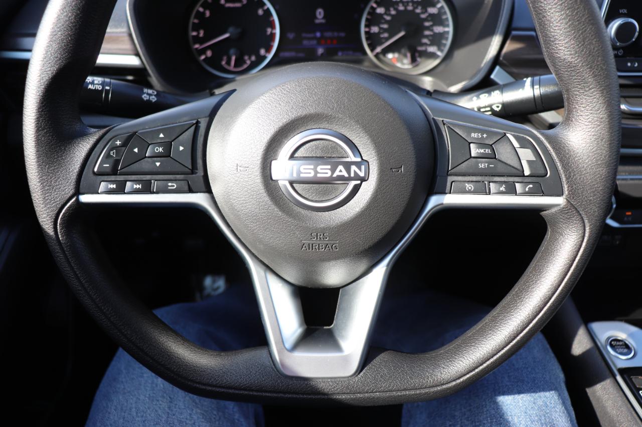 Nissan Altima 2.5 SV Sedan 2024