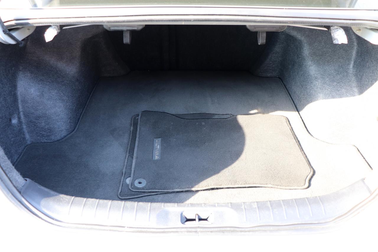 Nissan Altima 2.5 SV Sedan 2024