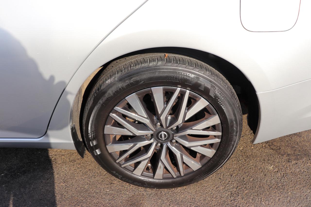 Nissan Altima 2.5 SV Sedan 2024