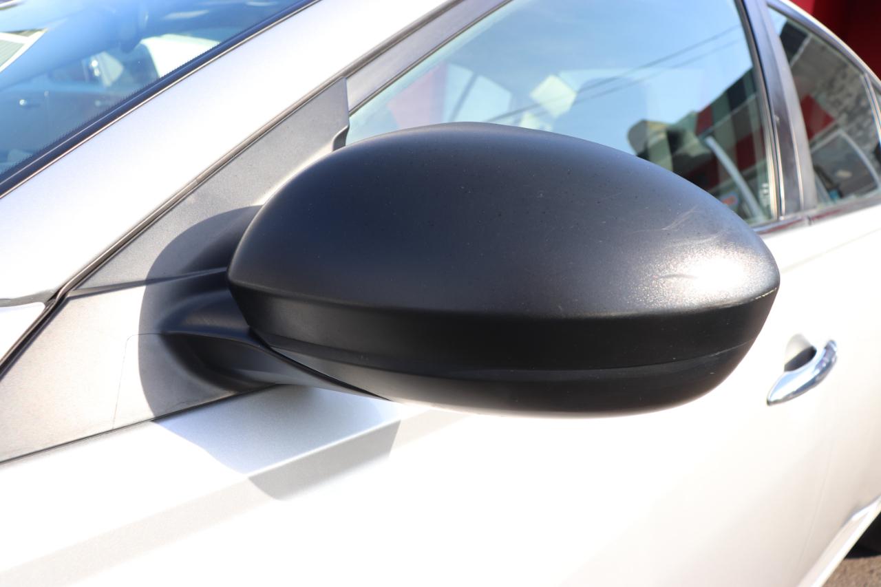 Nissan Altima 2.5 SV Sedan 2024