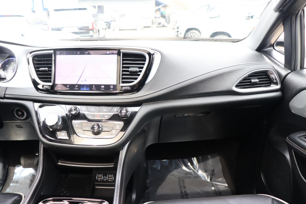 Chrysler Pacifica Limited FWD 2025