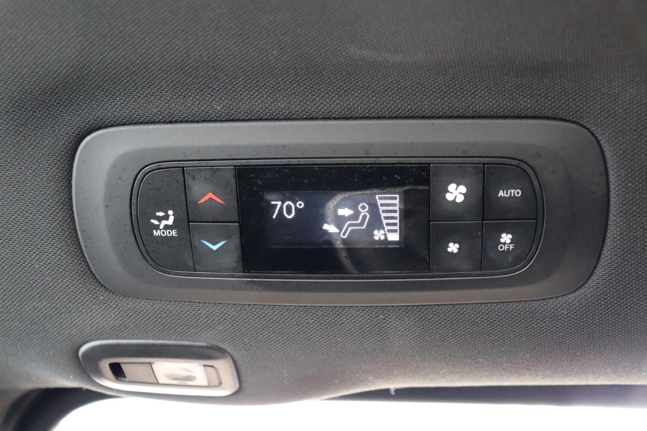 Chrysler Pacifica Limited FWD 2025