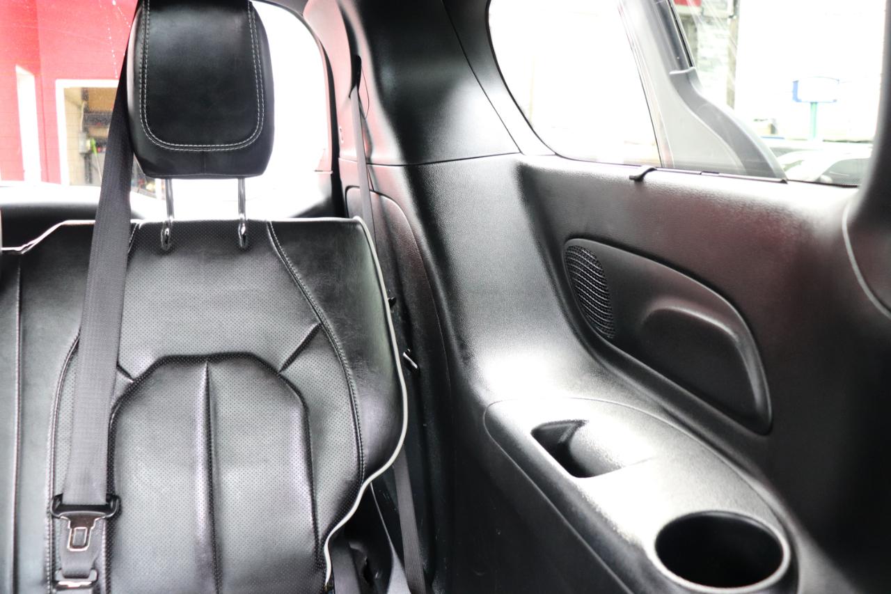 Chrysler Pacifica Limited FWD 2025