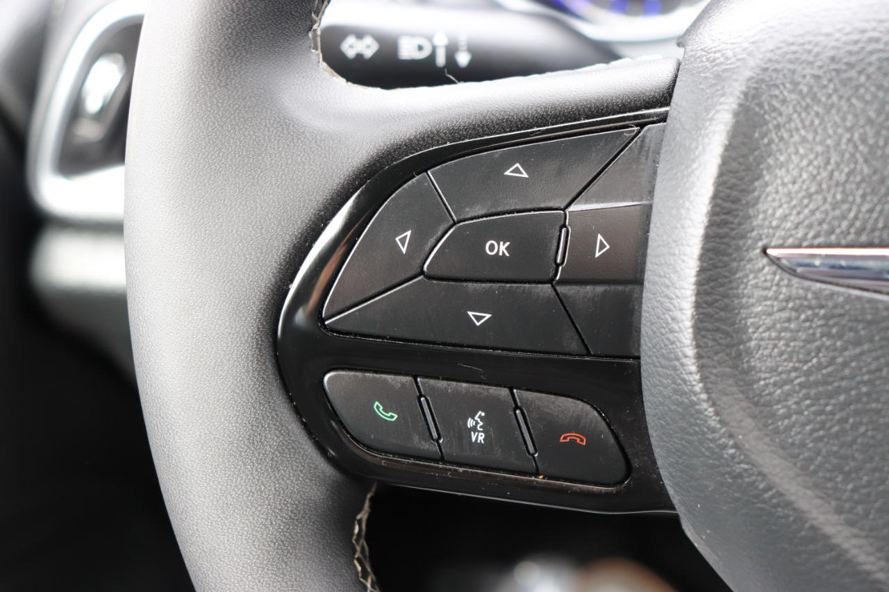 Chrysler Pacifica Limited FWD 2025