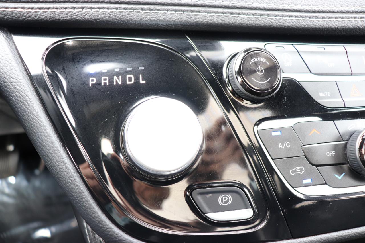 Chrysler Pacifica Limited FWD 2025