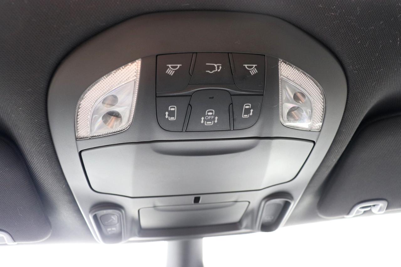 Chrysler Pacifica Limited FWD 2025