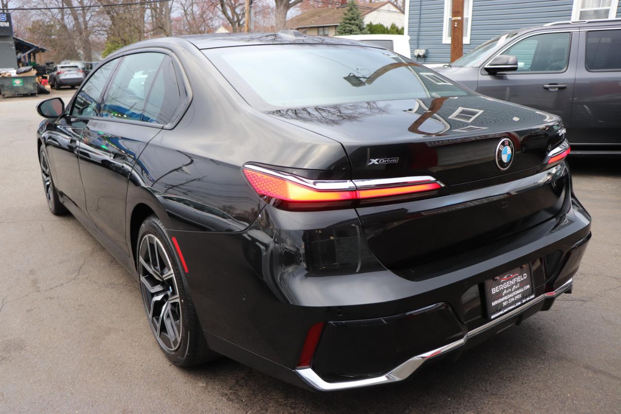 BMW 7 Series 740i xDrive Sedan 2024