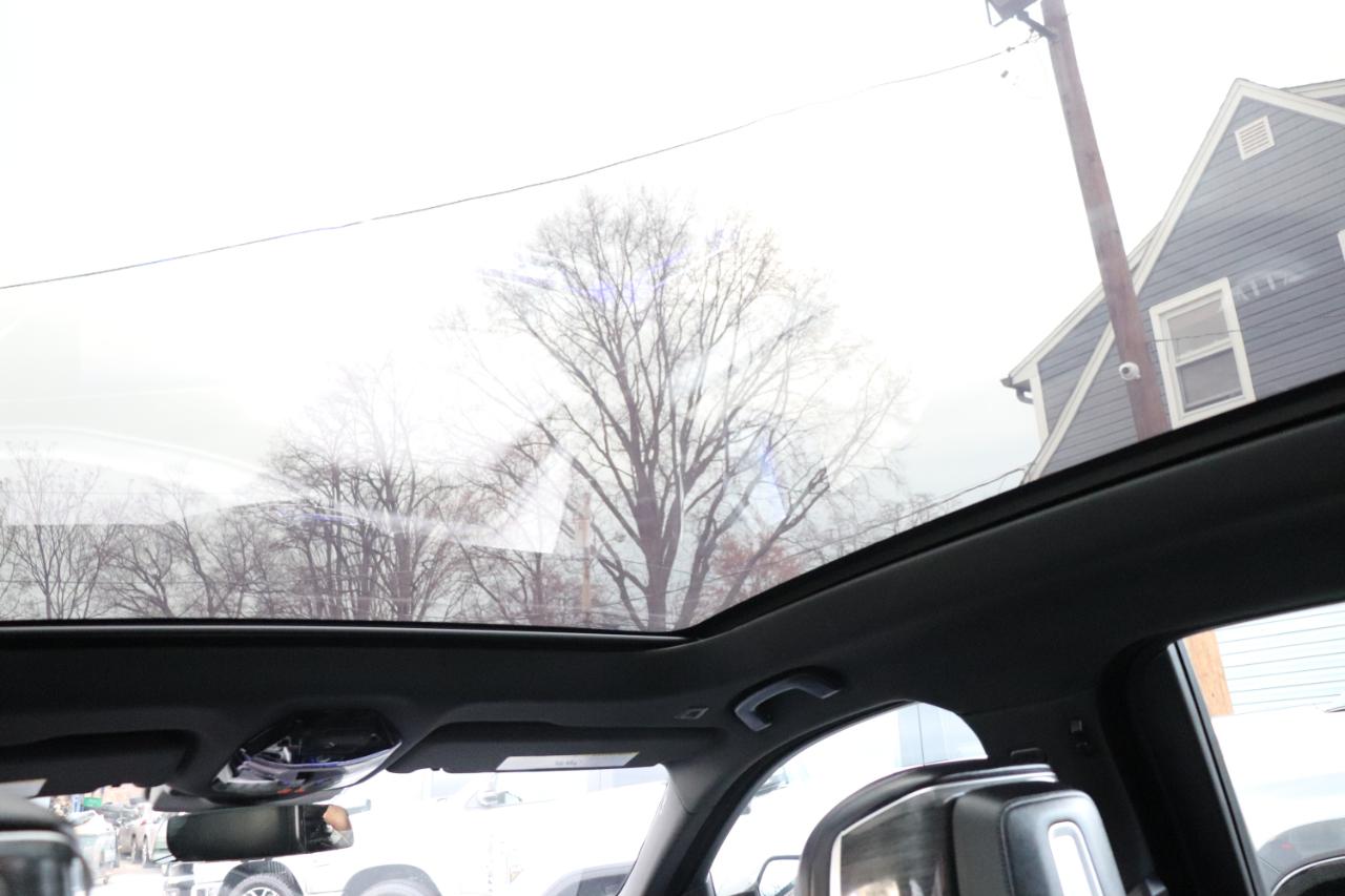 BMW 7 Series 740i xDrive Sedan 2024