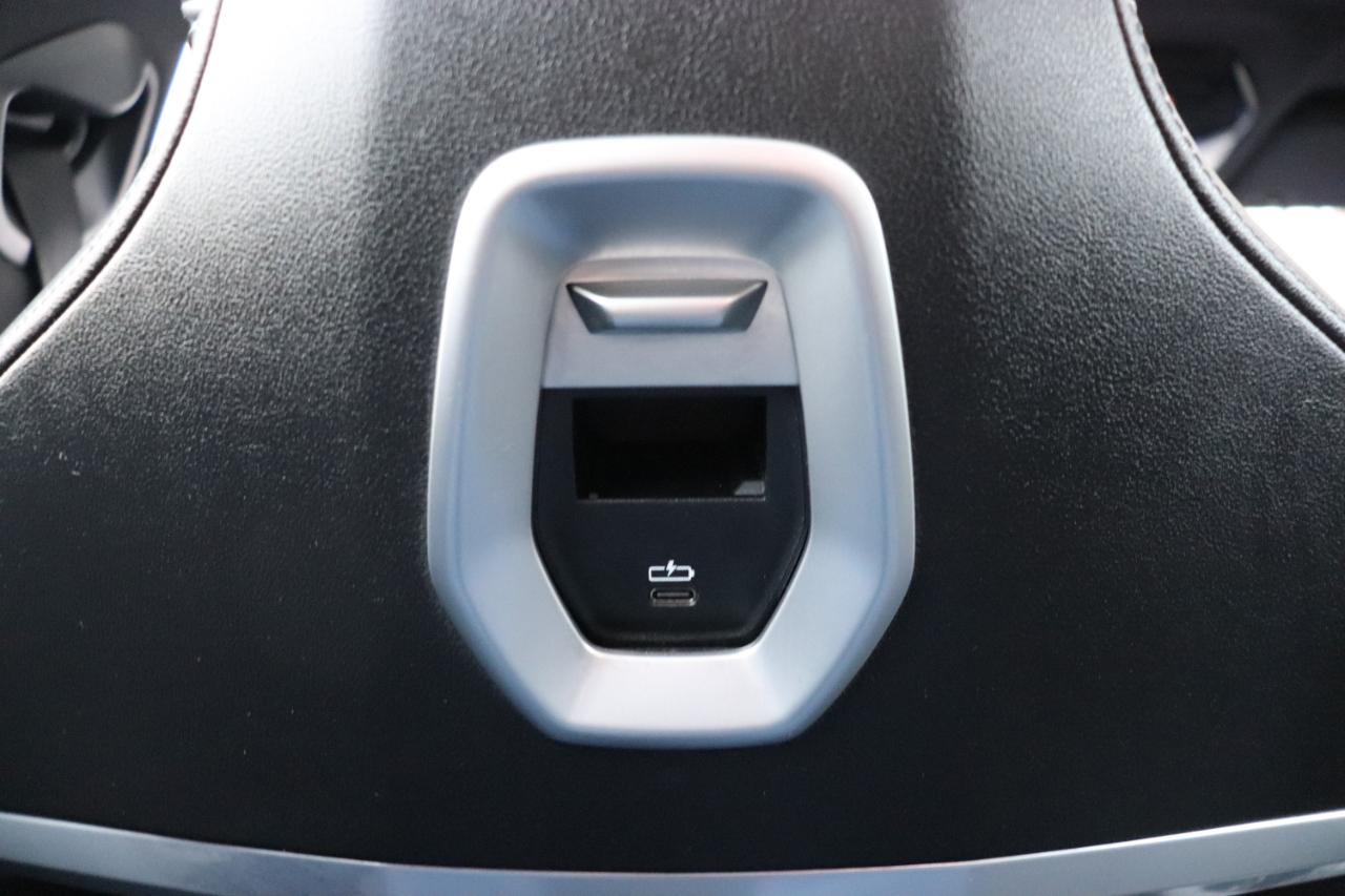 BMW 7 Series 740i xDrive Sedan 2024