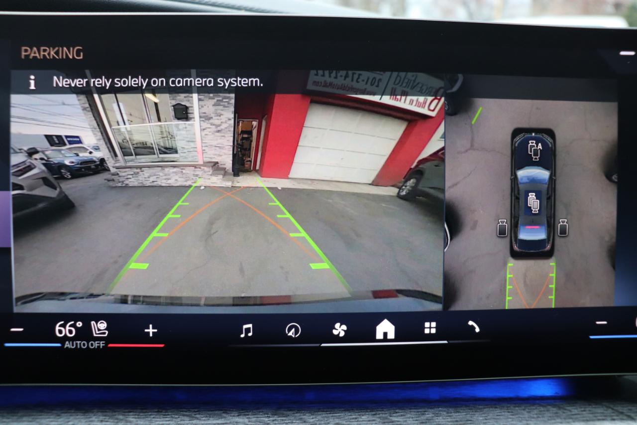 BMW 7 Series 740i xDrive Sedan 2024