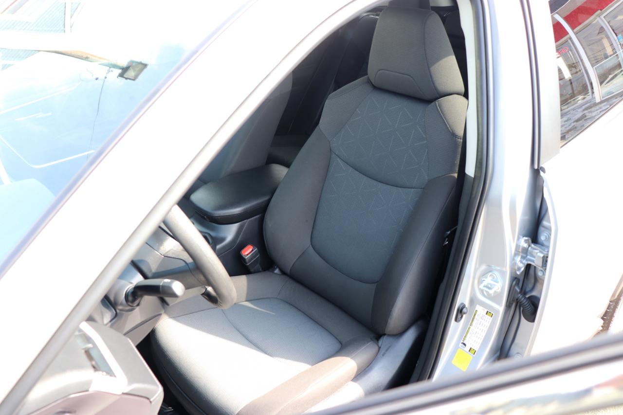 Toyota RAV4 XLE FWD (Natl) 2025