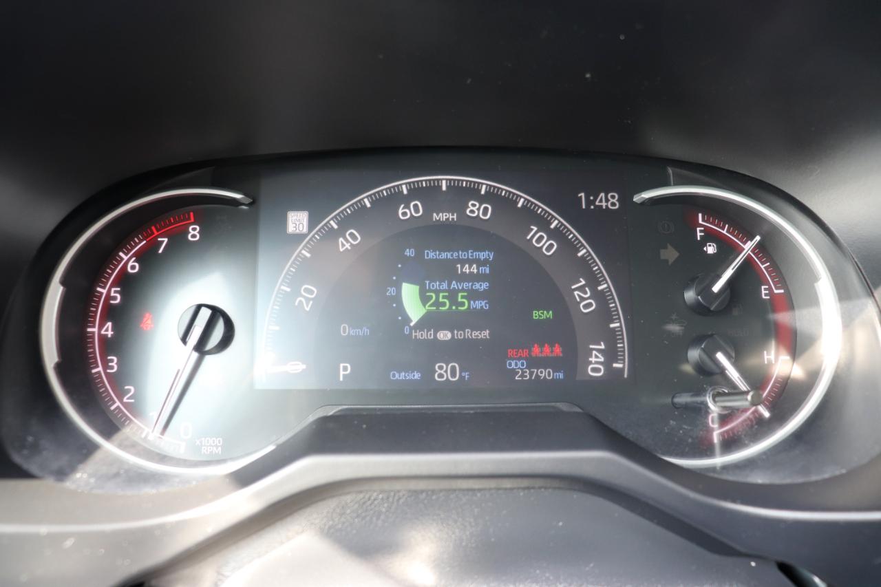 Toyota RAV4 XLE FWD (Natl) 2025