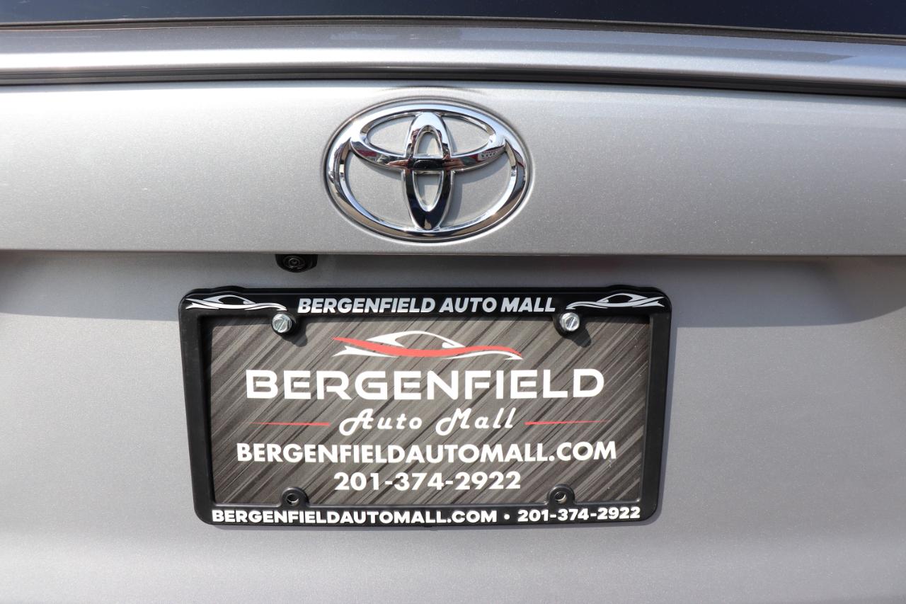 Toyota RAV4 XLE FWD (Natl) 2025