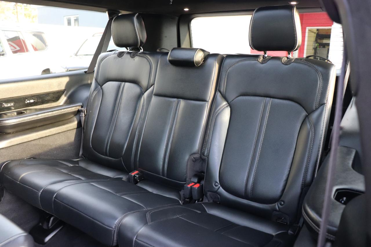 Jeep Grand Wagoneer L Series II 4x4 2023