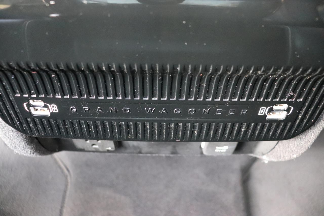 Jeep Grand Wagoneer L Series II 4x4 2023