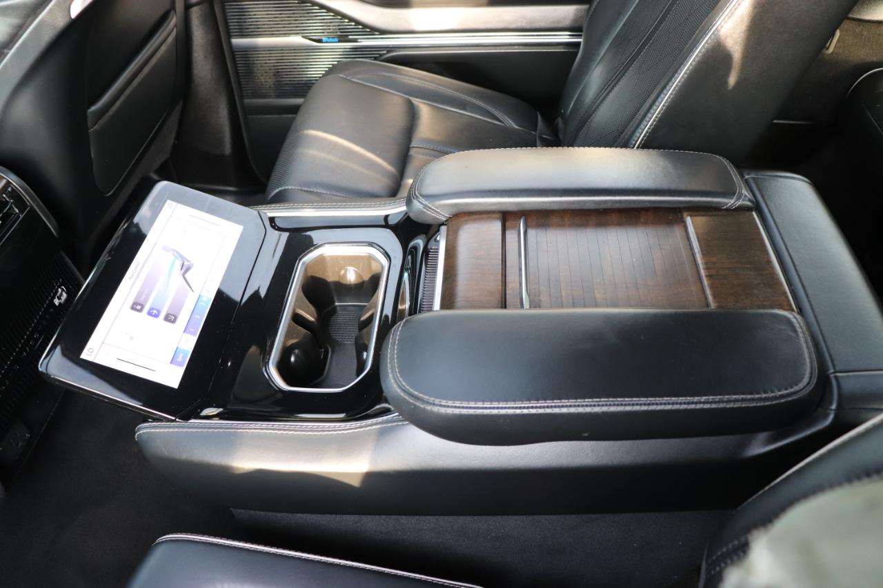 Jeep Grand Wagoneer L Series II 4x4 2023