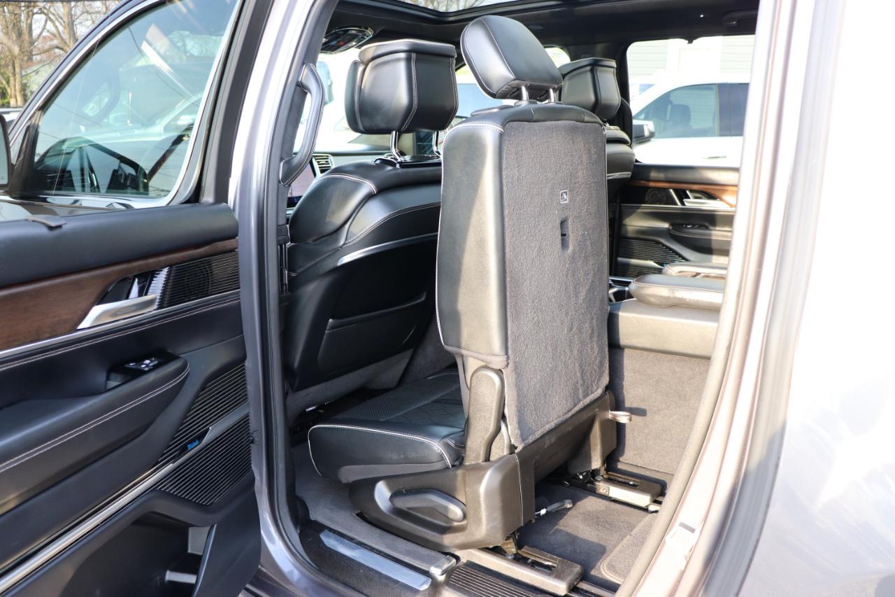 Jeep Grand Wagoneer L Series II 4x4 2023