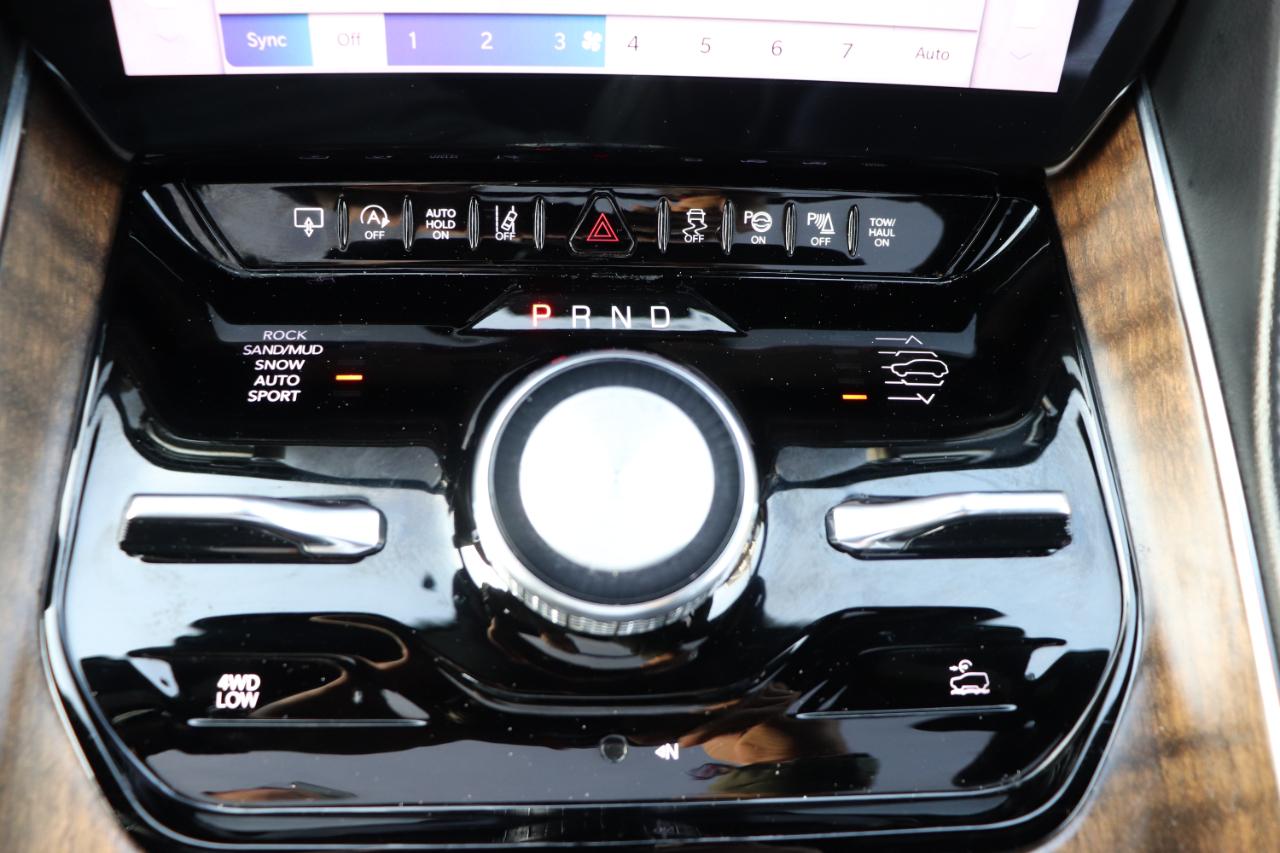 Jeep Grand Wagoneer L Series II 4x4 2023