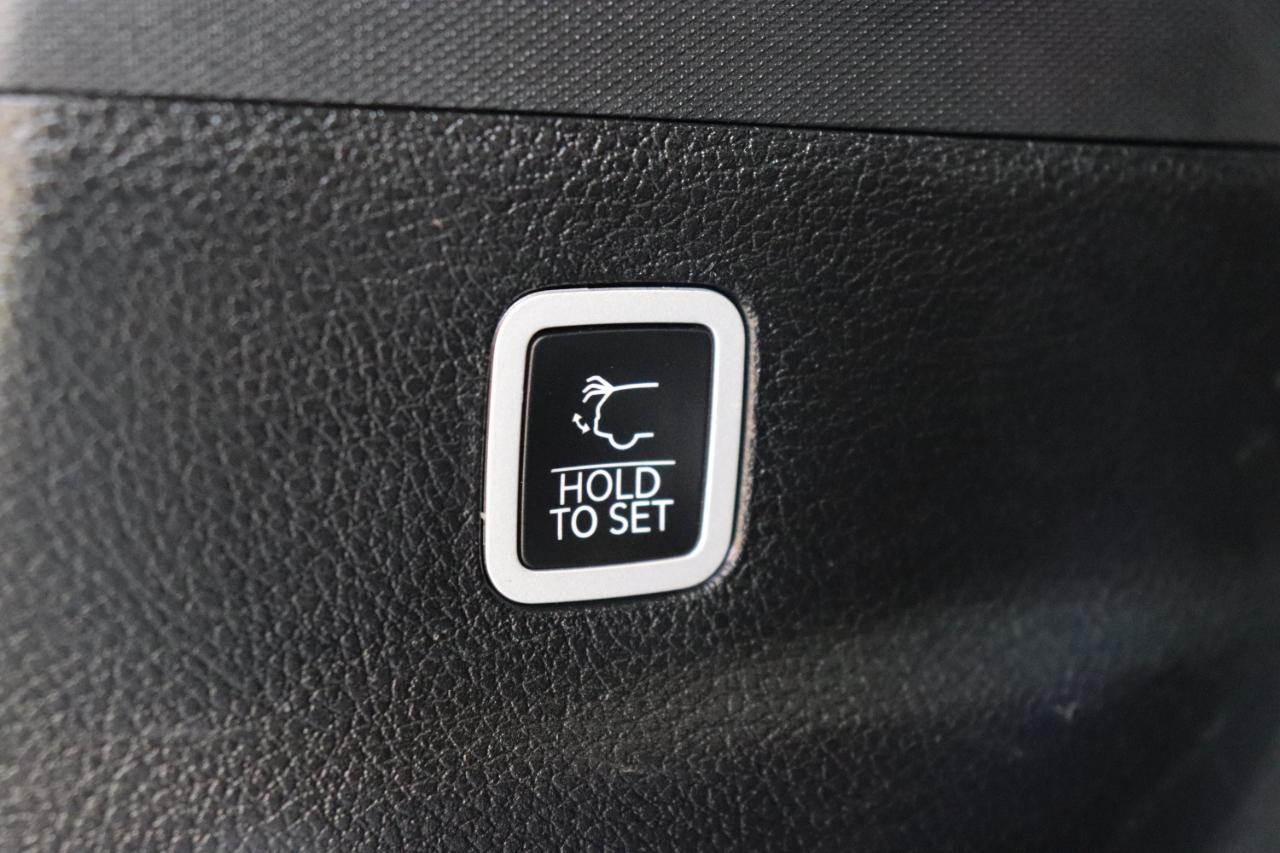 Jeep Grand Wagoneer L Series II 4x4 2023