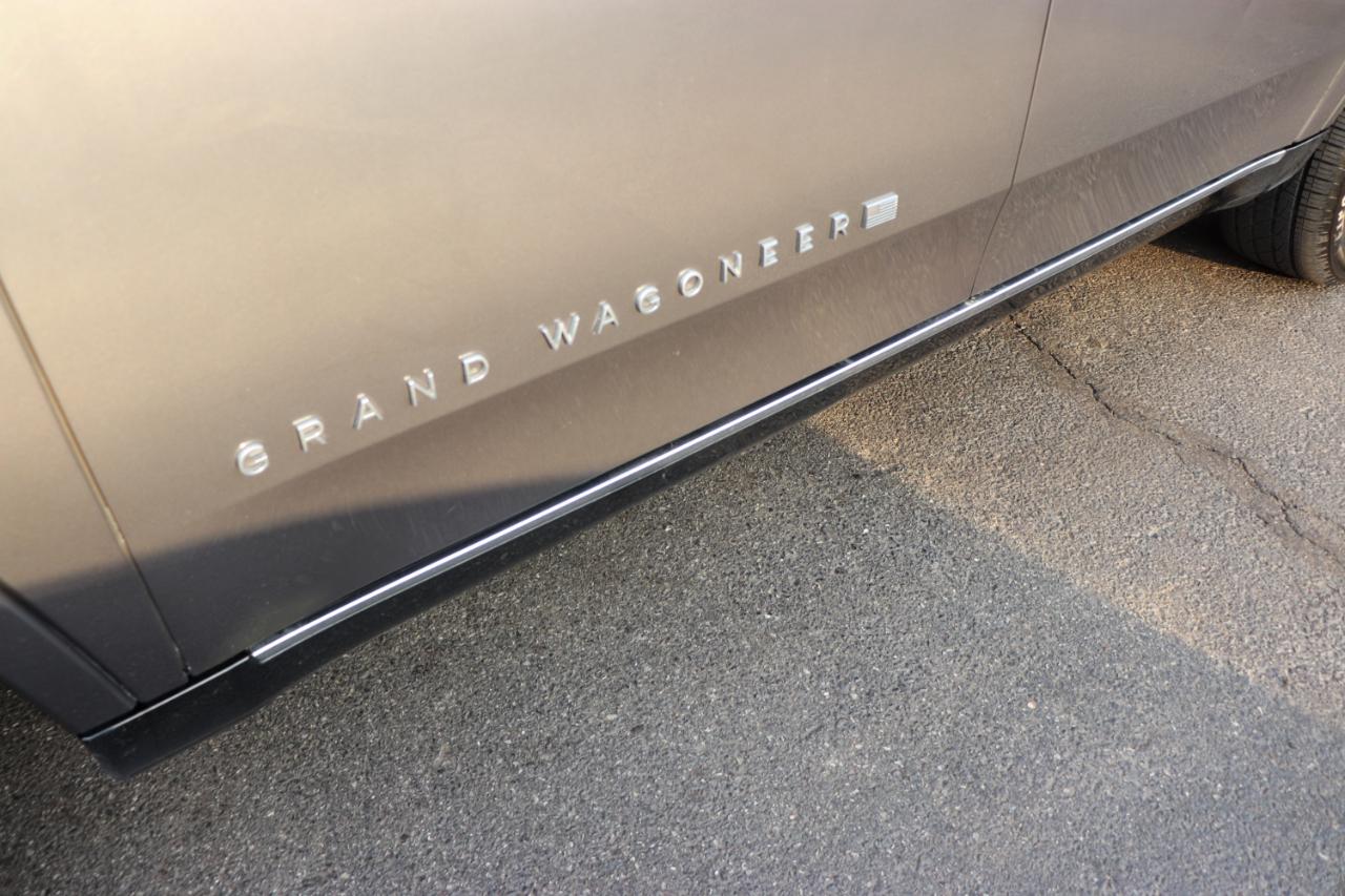 Jeep Grand Wagoneer L Series II 4x4 2023