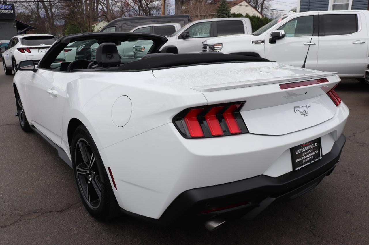 Ford Mustang EcoBoost Convertible 2025