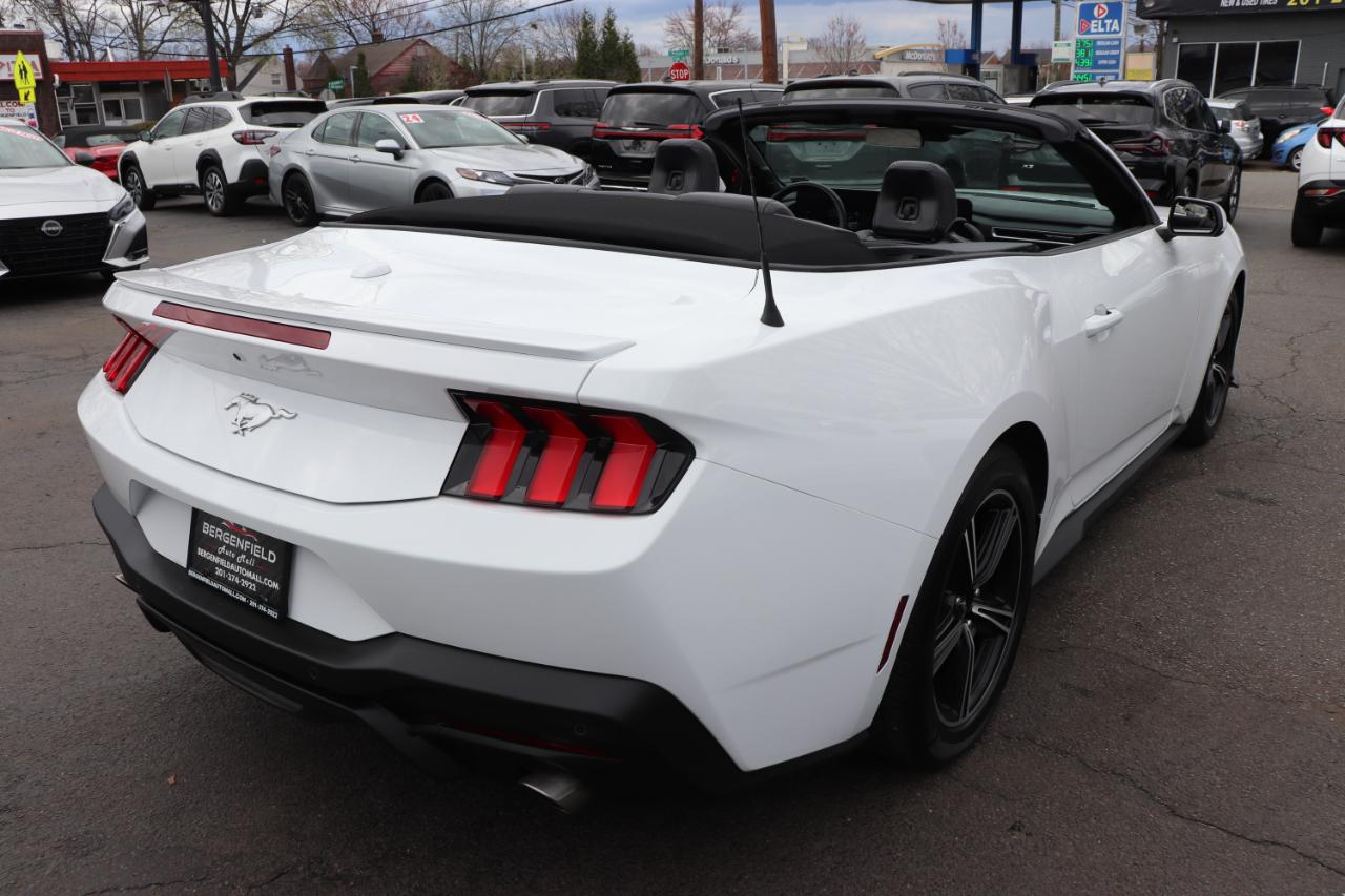 Ford Mustang EcoBoost Convertible 2025