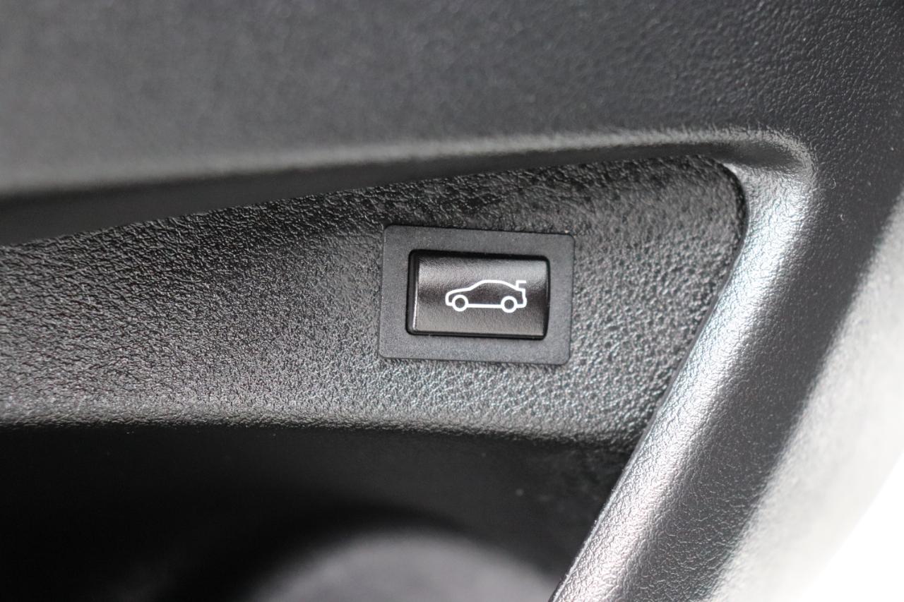 BMW 2 Series 230i xDrive Coupe 2024