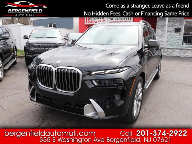 Black 2025 BMW X7 xDrive40i AWD SUV / Crossover All-Wheel Drive Automatic