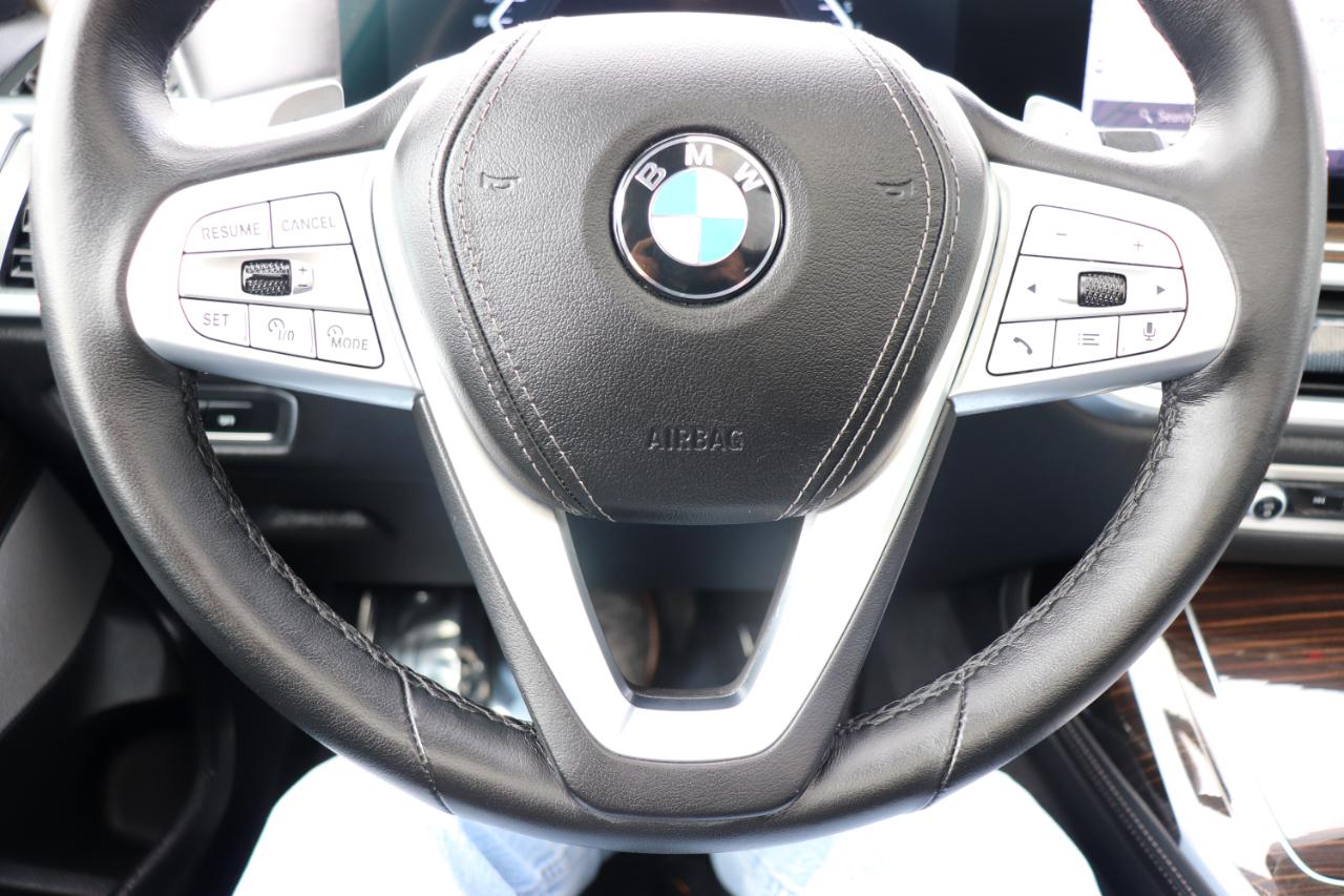 BMW X7 xDrive40i Sports Activity Vehicle 2025