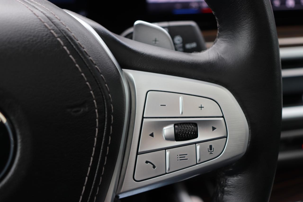 BMW X7 xDrive40i Sports Activity Vehicle 2025