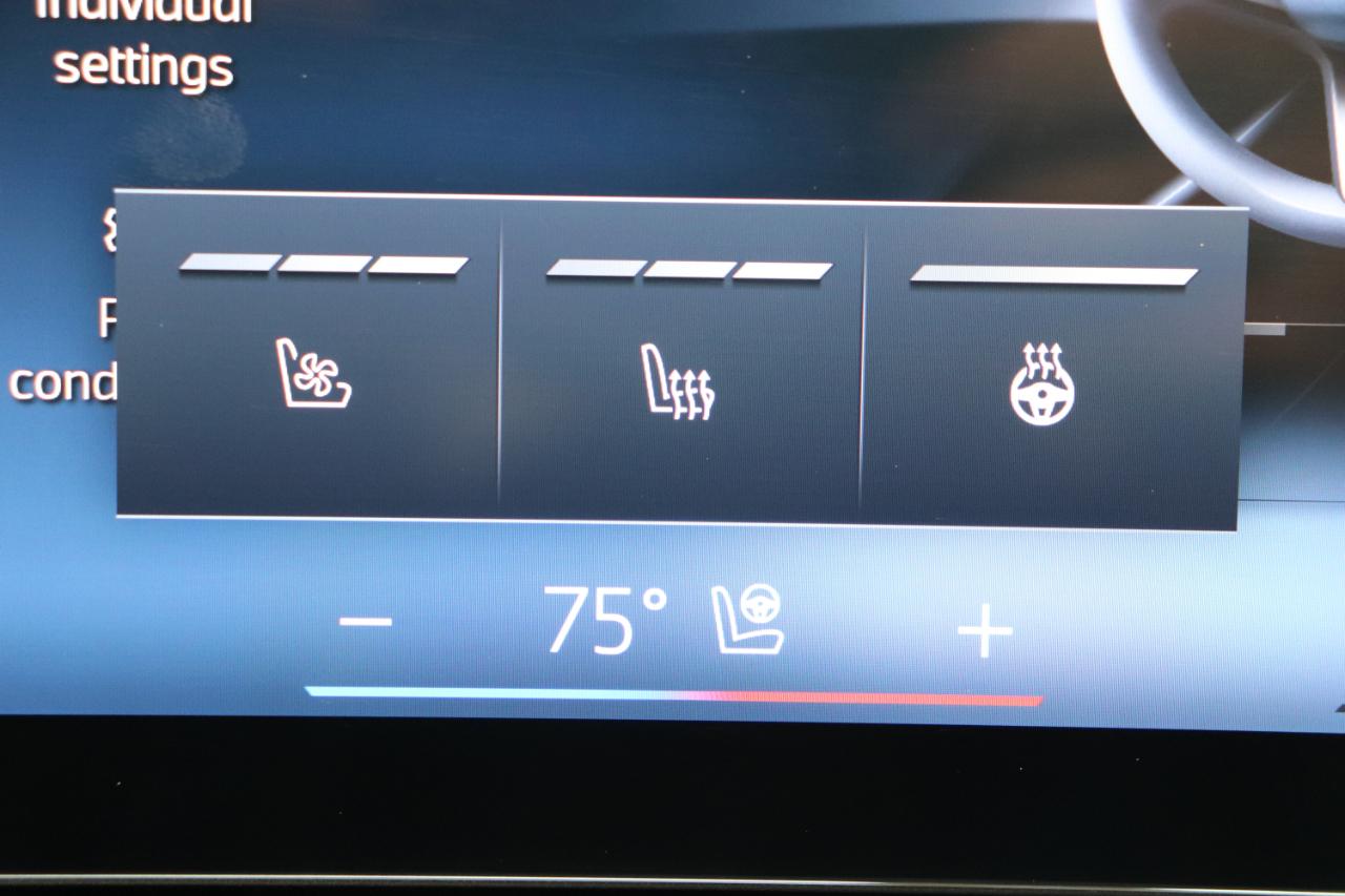 BMW X7 xDrive40i Sports Activity Vehicle 2025