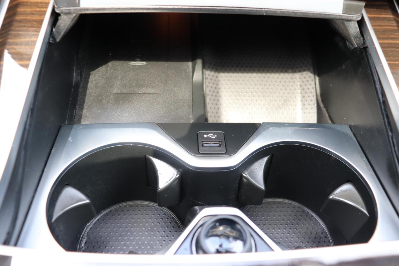 BMW X7 xDrive40i Sports Activity Vehicle 2025