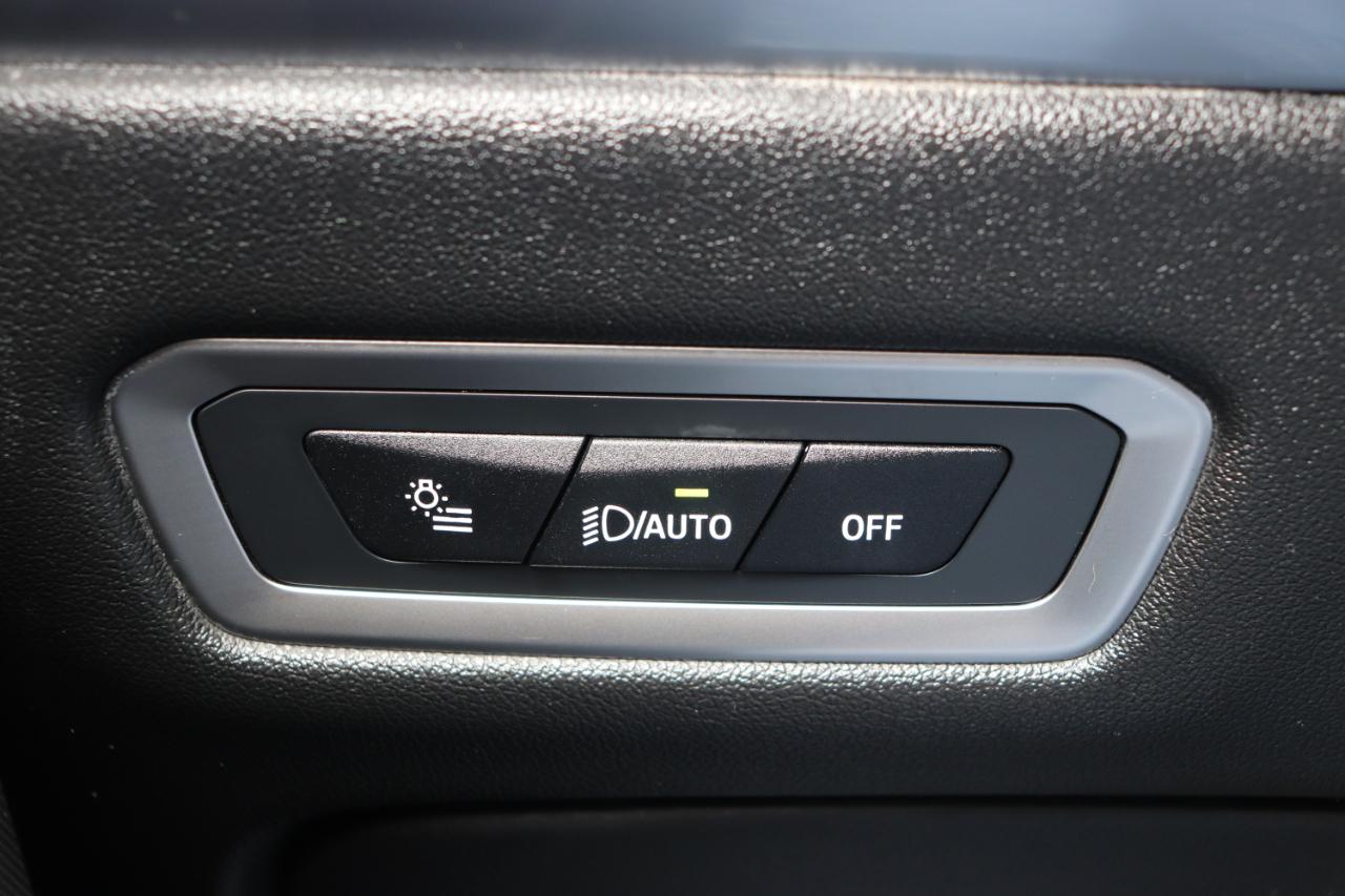 BMW X7 xDrive40i Sports Activity Vehicle 2025