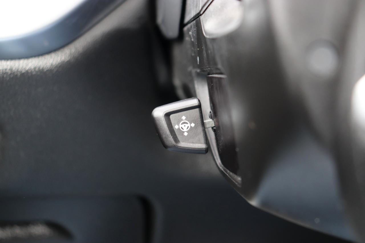 BMW X7 xDrive40i Sports Activity Vehicle 2025