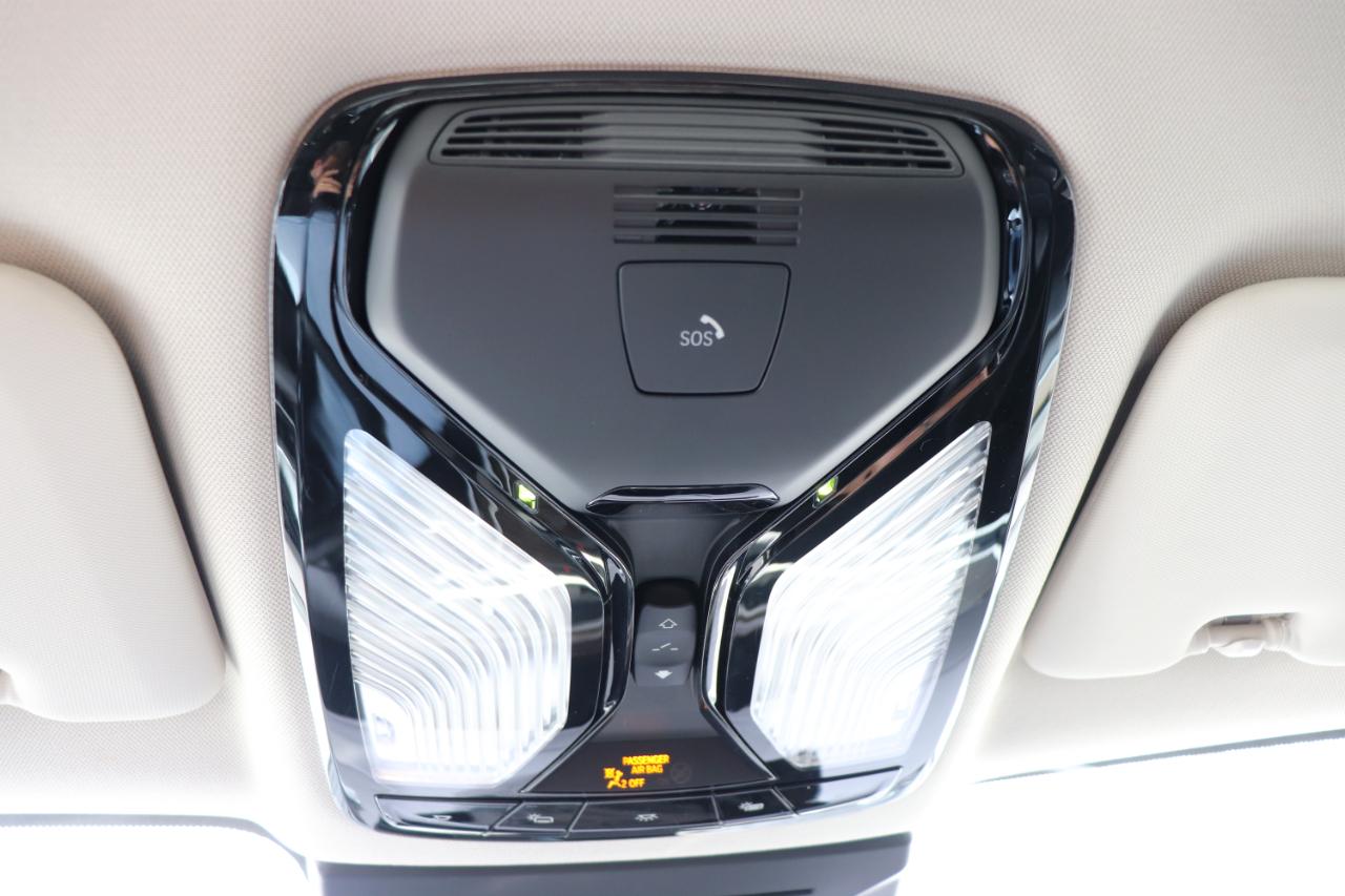 BMW X7 xDrive40i Sports Activity Vehicle 2025