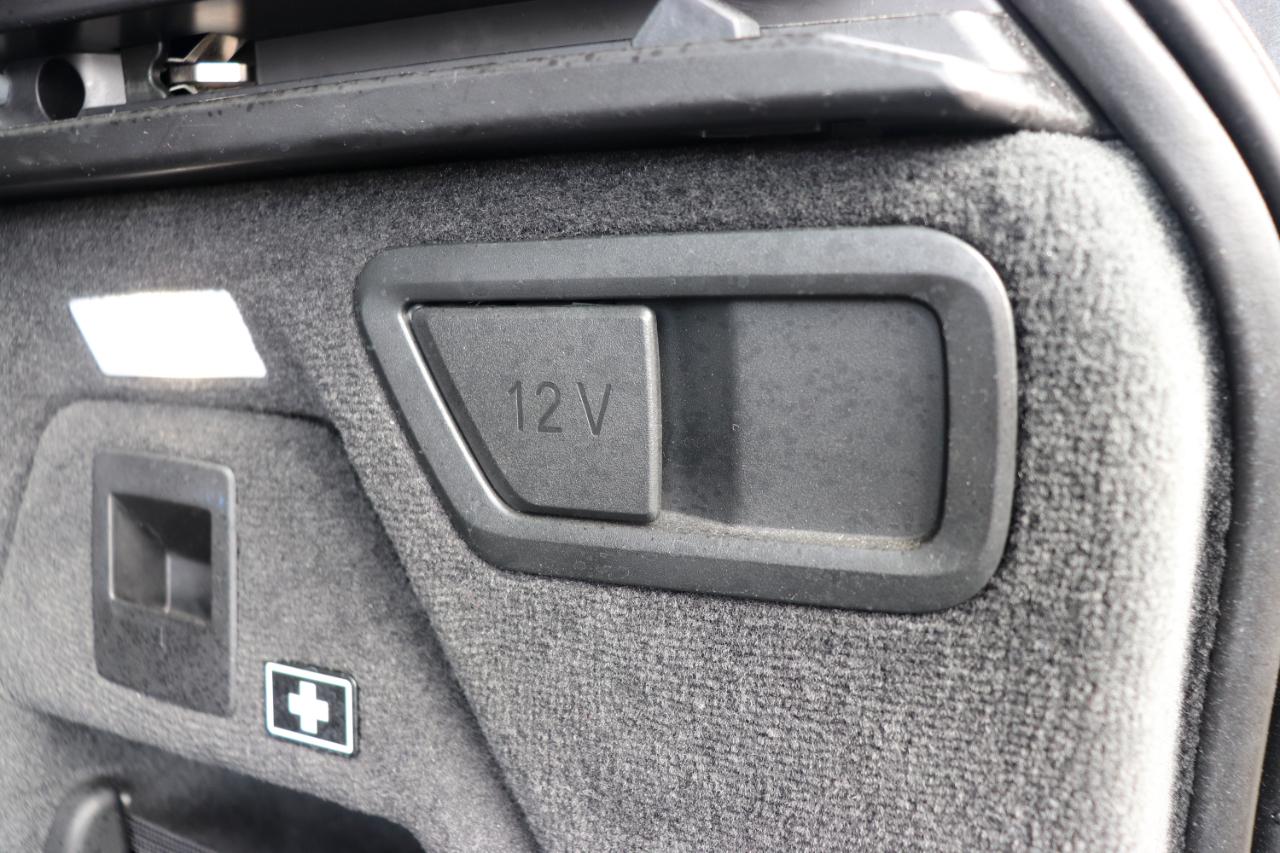 BMW X7 xDrive40i Sports Activity Vehicle 2025