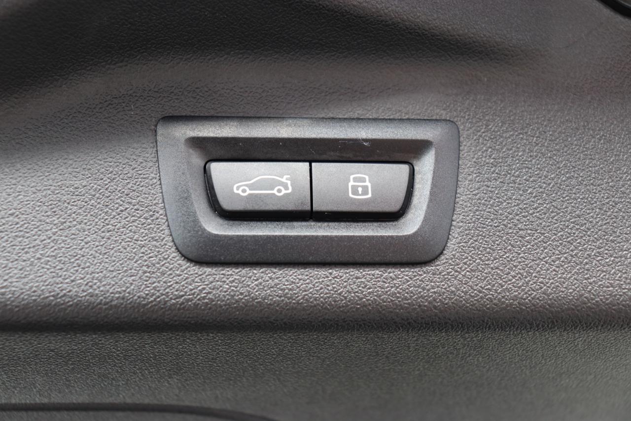 BMW X7 xDrive40i Sports Activity Vehicle 2025