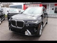 2025 BMW X7 