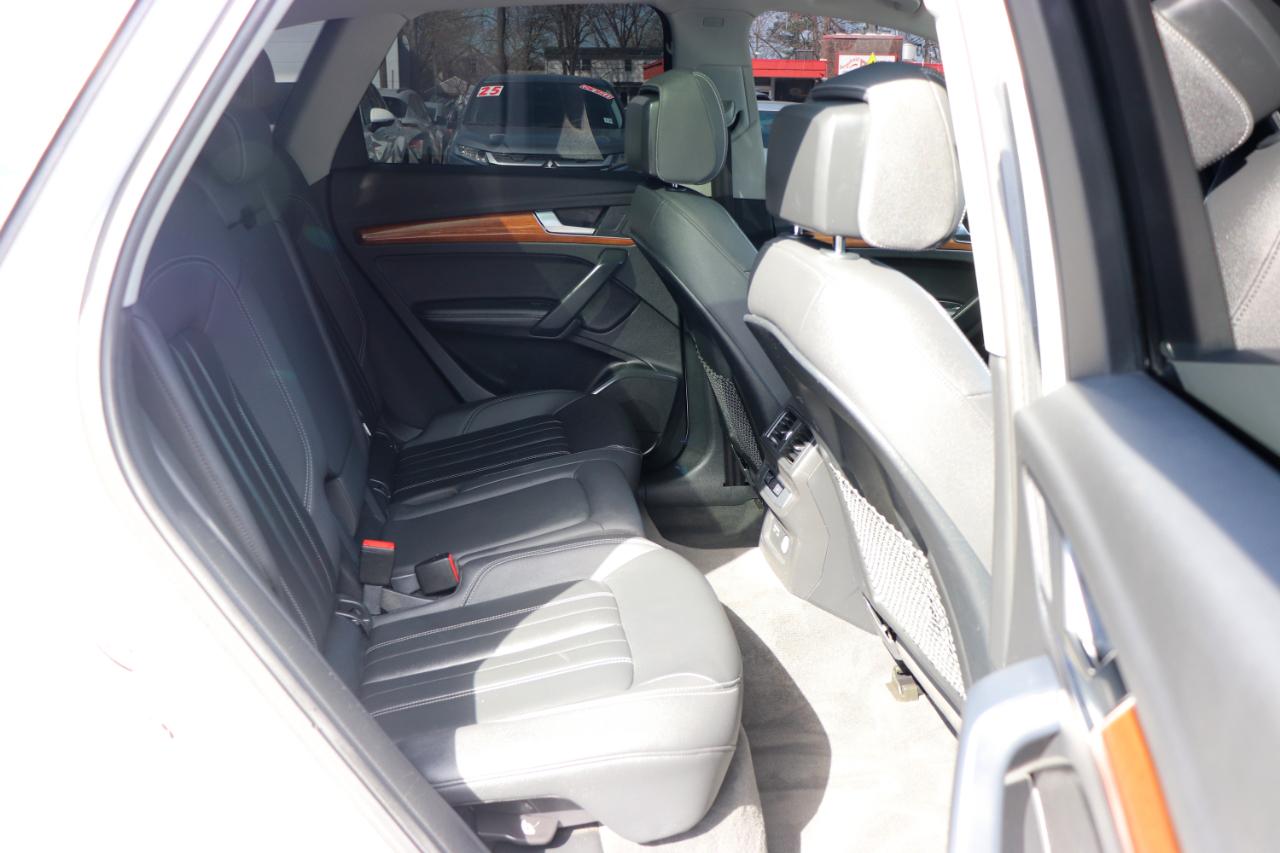 Audi Q5 Premium Plus 45 TFSI quattro 2021