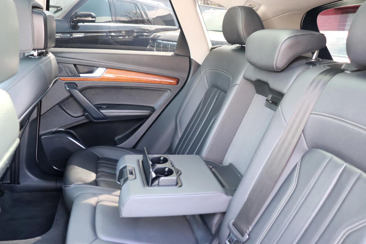 Audi Q5 Premium Plus 45 TFSI quattro 2021