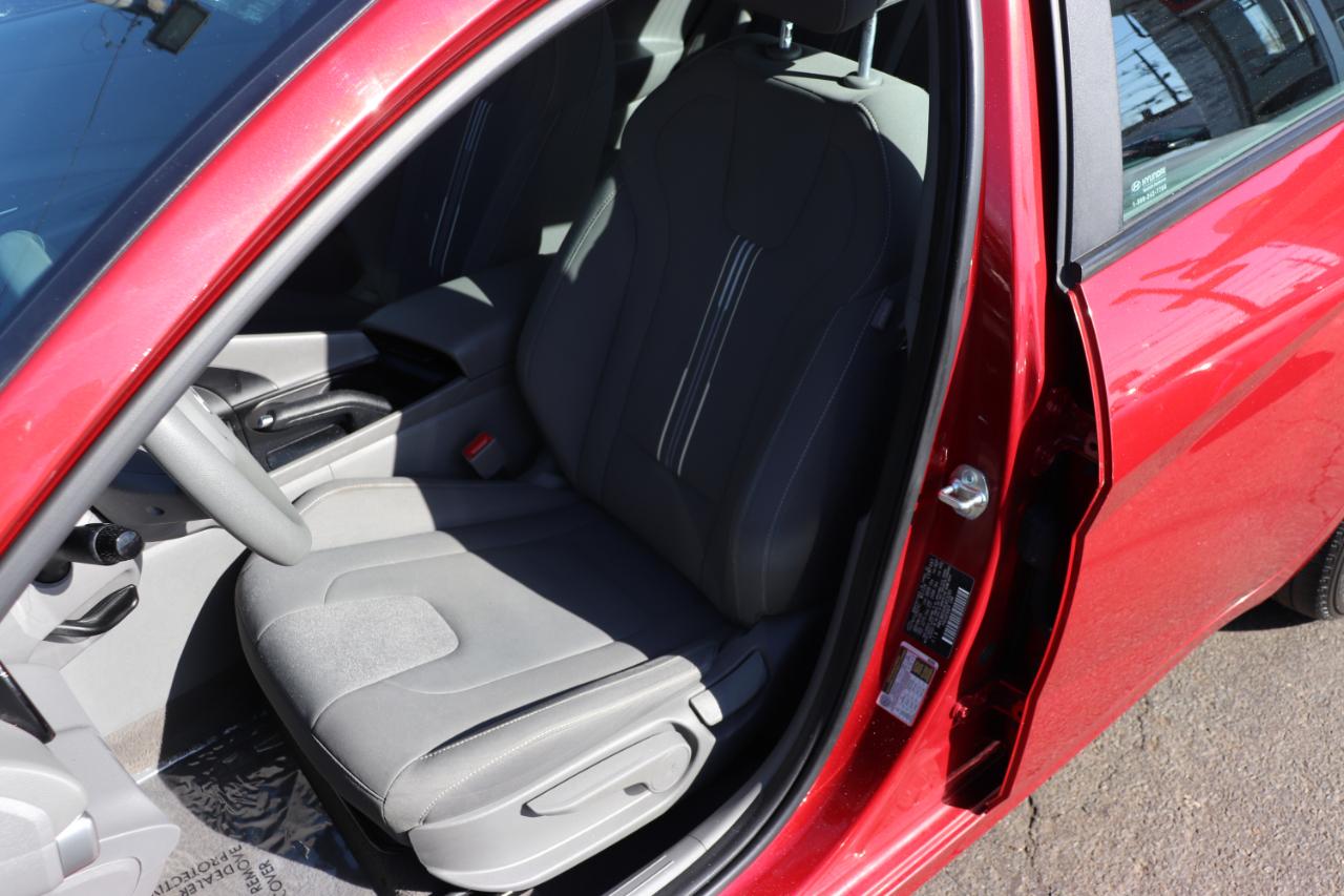 Hyundai Elantra SEL IVT 2024