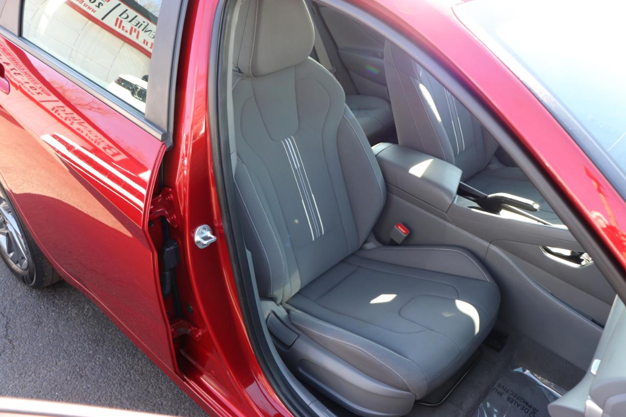 Hyundai Elantra SEL IVT 2024