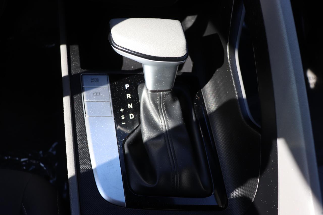 Hyundai Elantra SEL IVT 2024