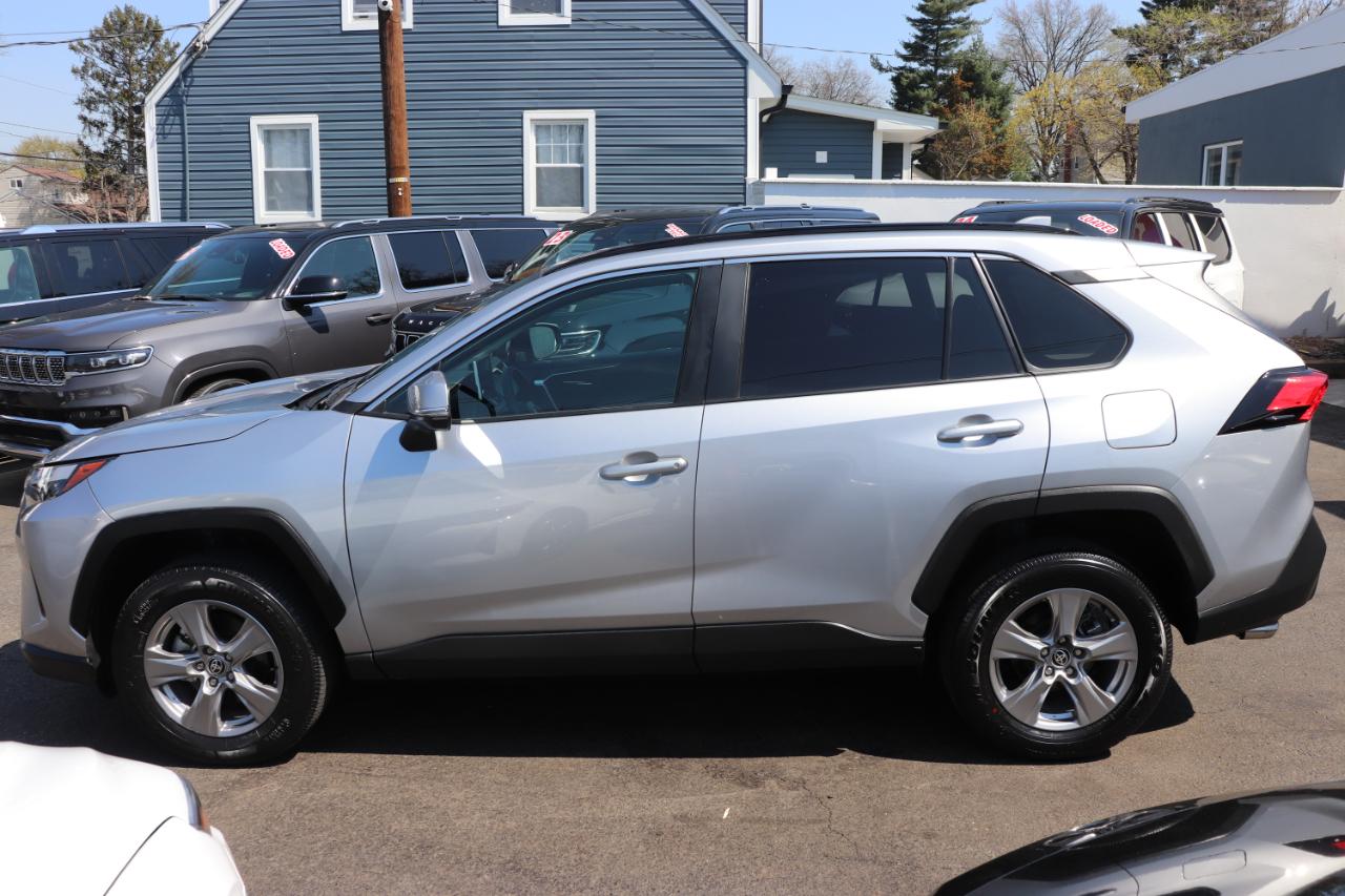 Toyota RAV4 XLE AWD (Natl) 2025