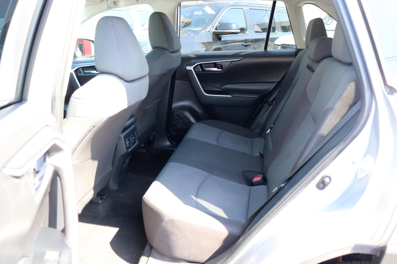 Toyota RAV4 XLE AWD (Natl) 2025