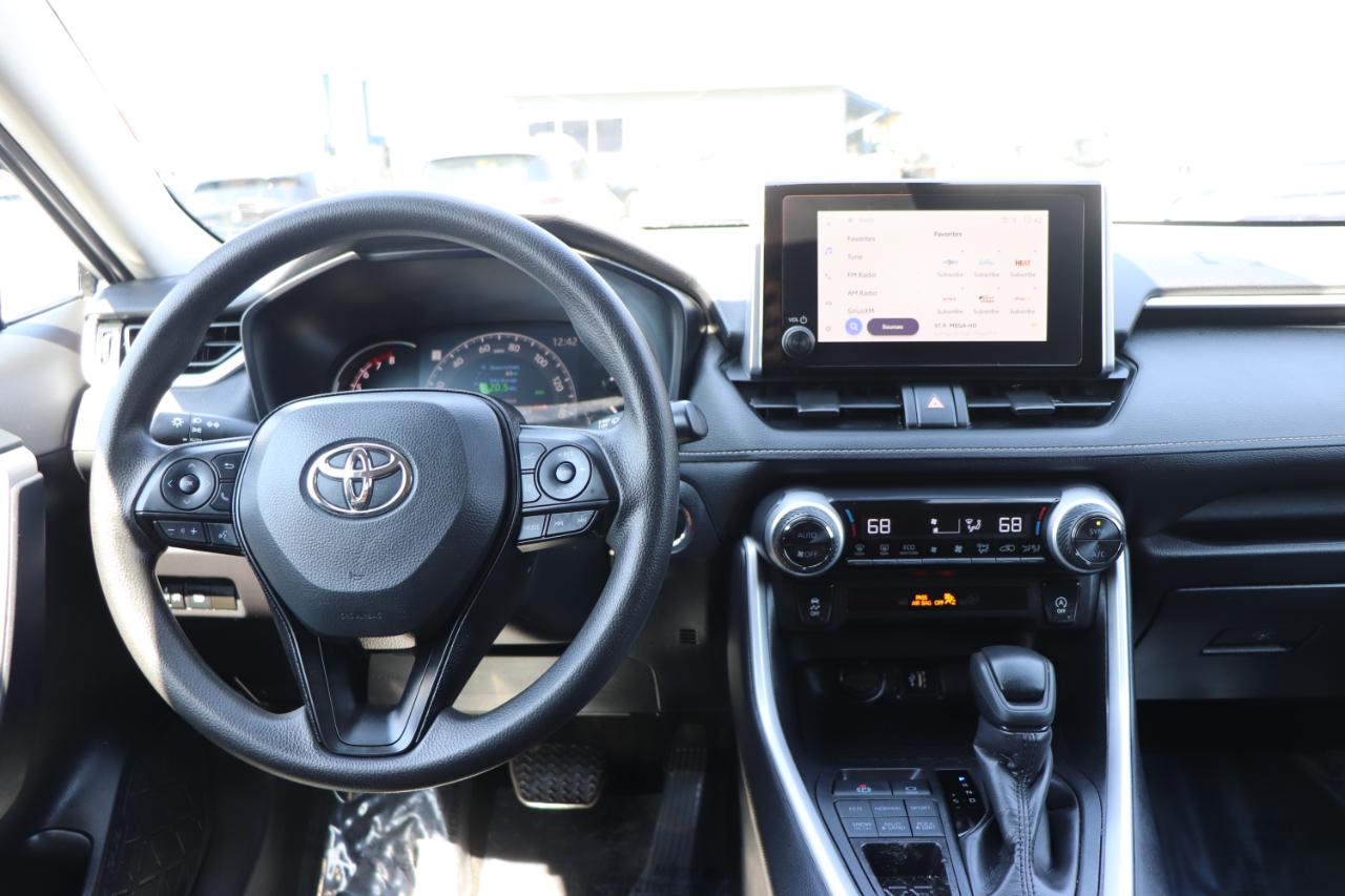 Toyota RAV4 XLE AWD (Natl) 2025